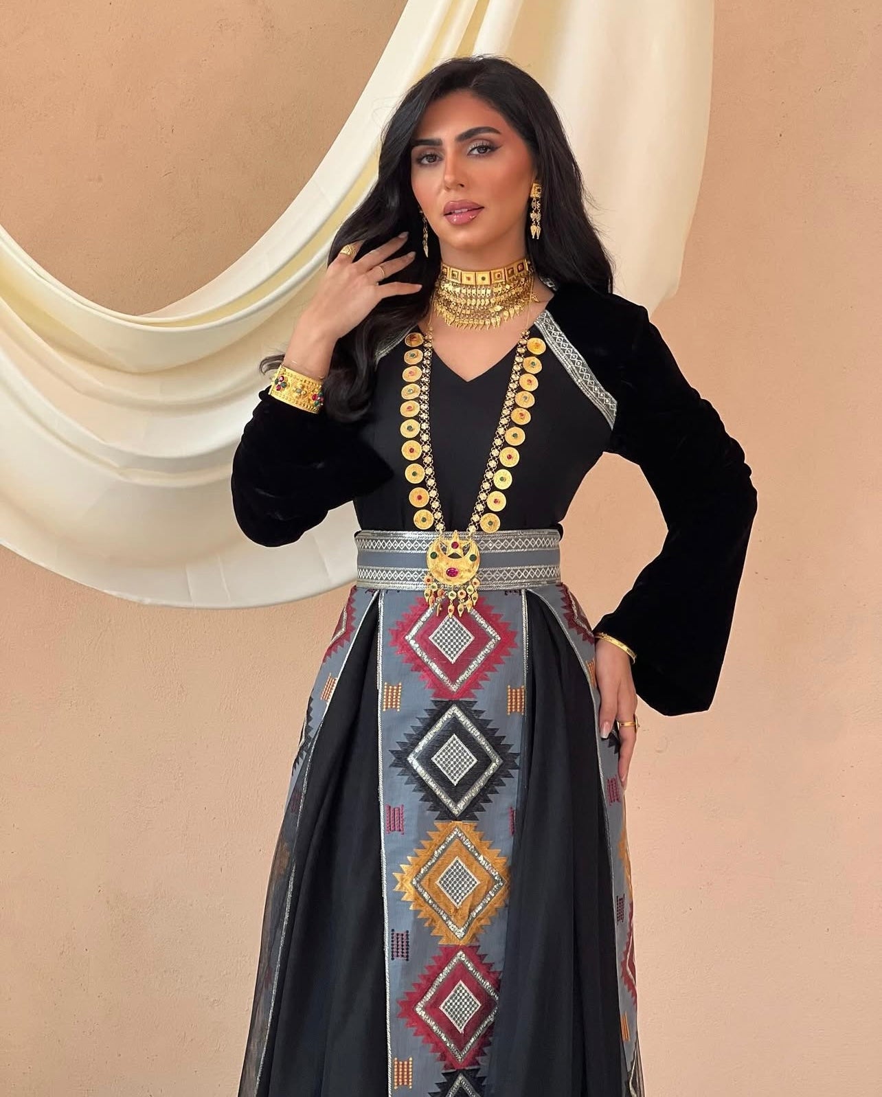 Linnen X Velvet Black Jalabeya With Wrap Skirt