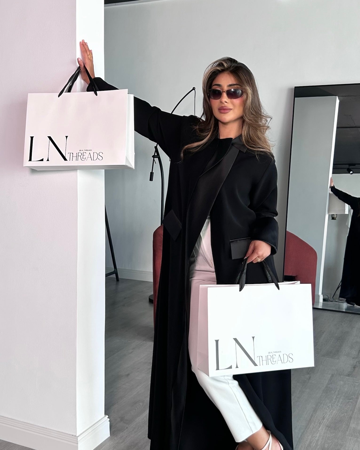 Black Elegant Abaya With Touches Of Tafta