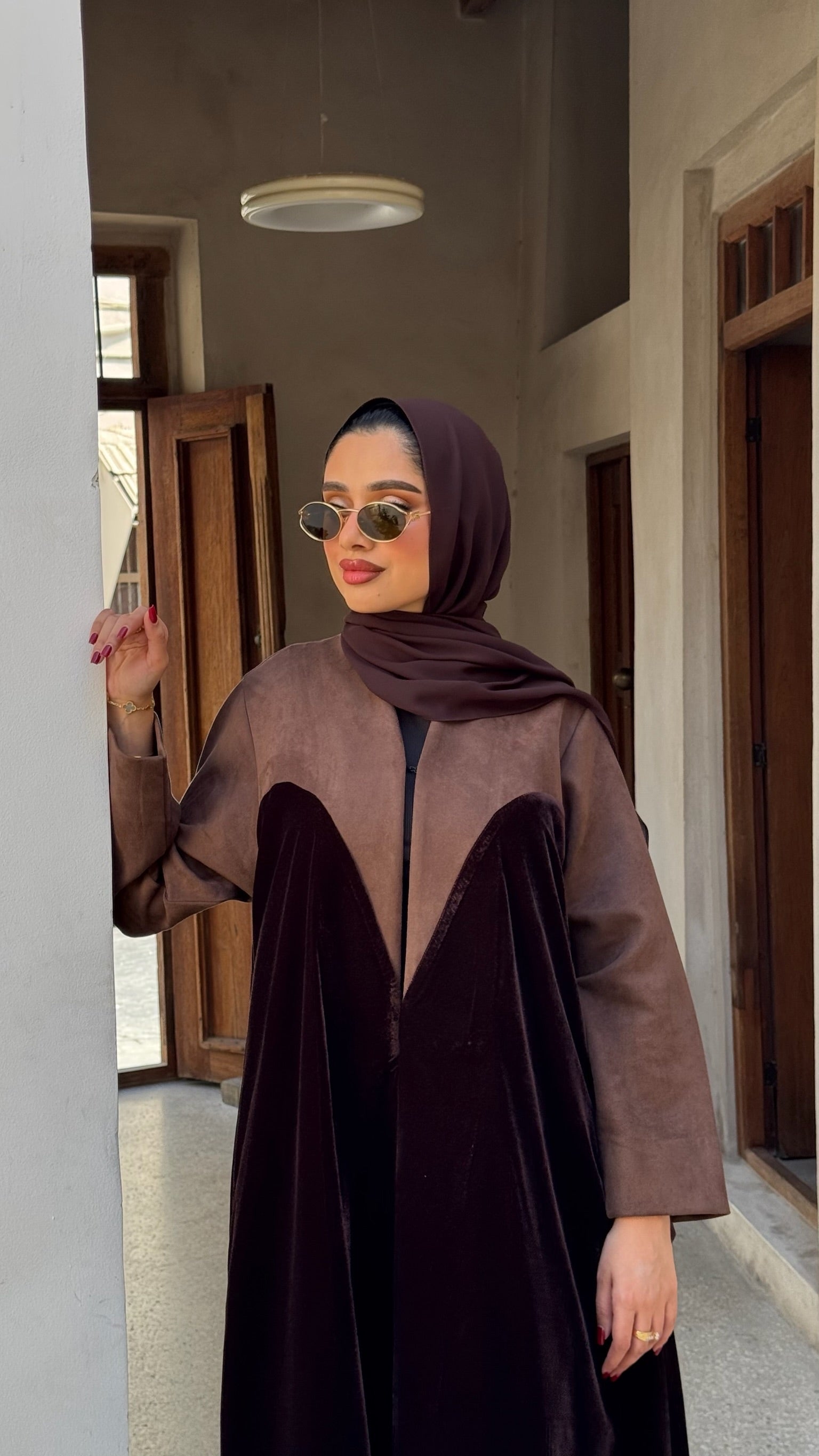 Brown Shamwa And Velvet Abaya