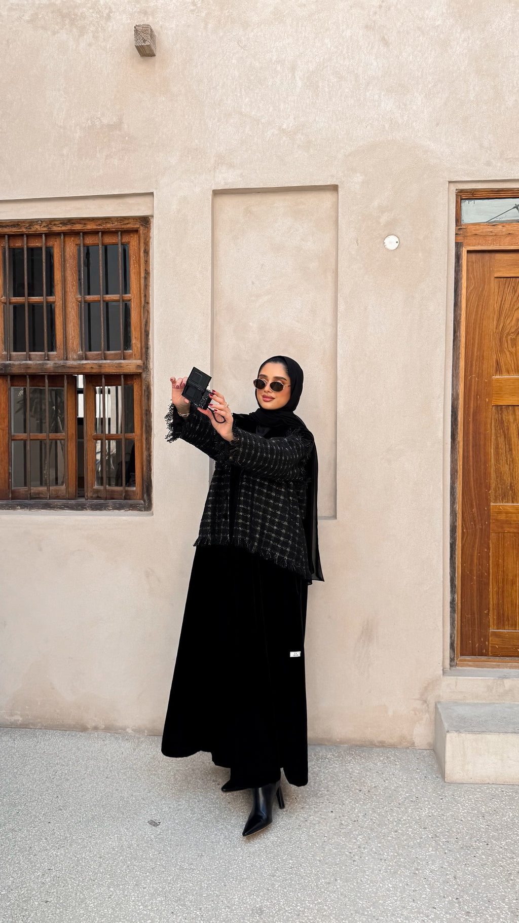 Velvet With Wool Black Abaya